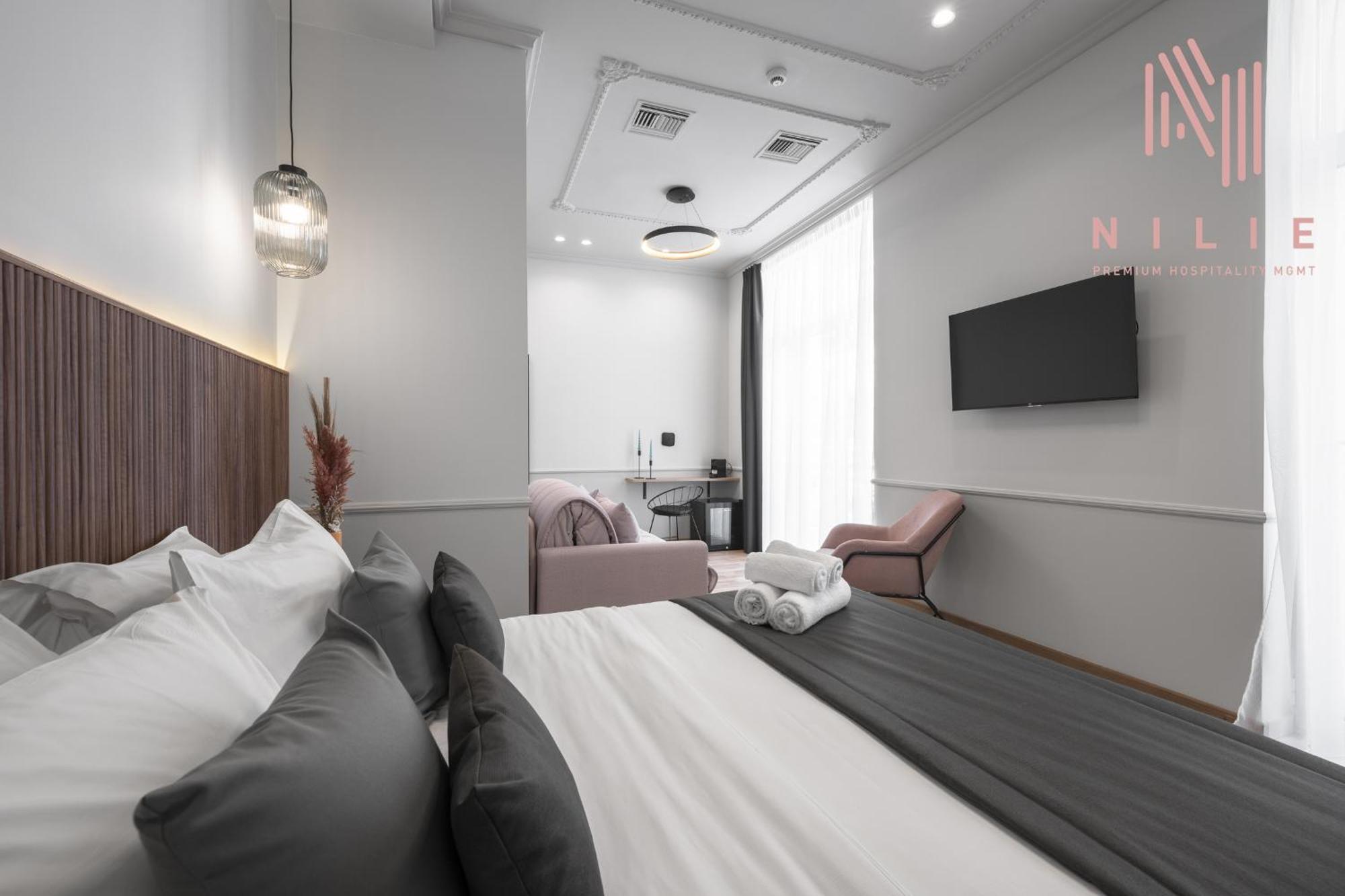 Esther Suites, Nilie Hospitality Mgmt テッサロニキ エクステリア 写真